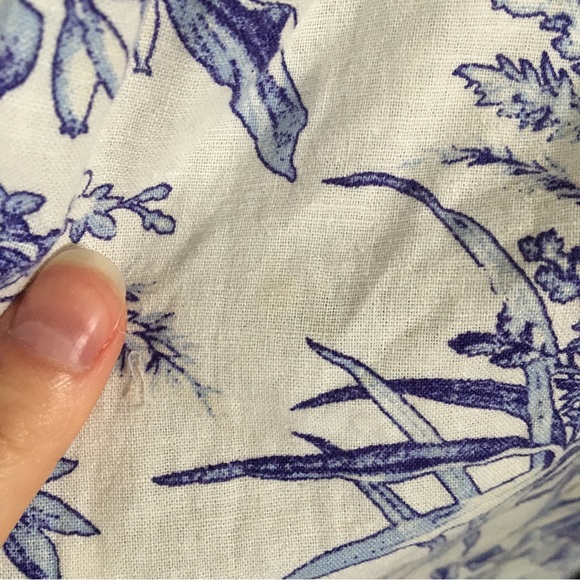 H&M Delft Blue and White Linen Landscape Toile Dress - Picture 7 of 11